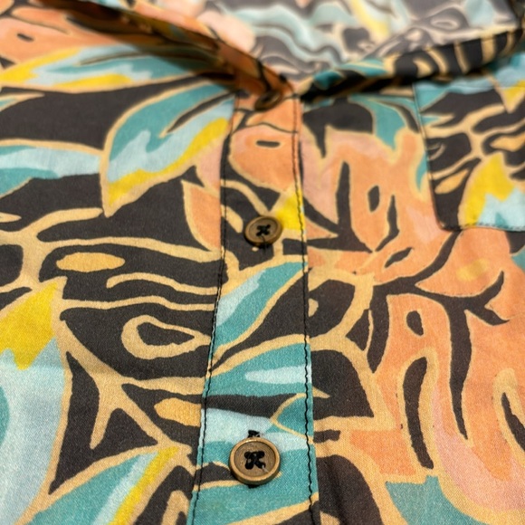 Free People Lightweight Button Up in Size Large - Picture 14 of 15